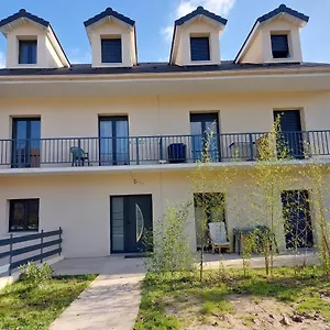 Appartement Meuble, Proche De La Gare T12, Longjumeau